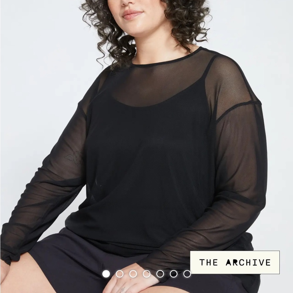 Universal Standard Thames Fog Top - Mesh Long-sleeved